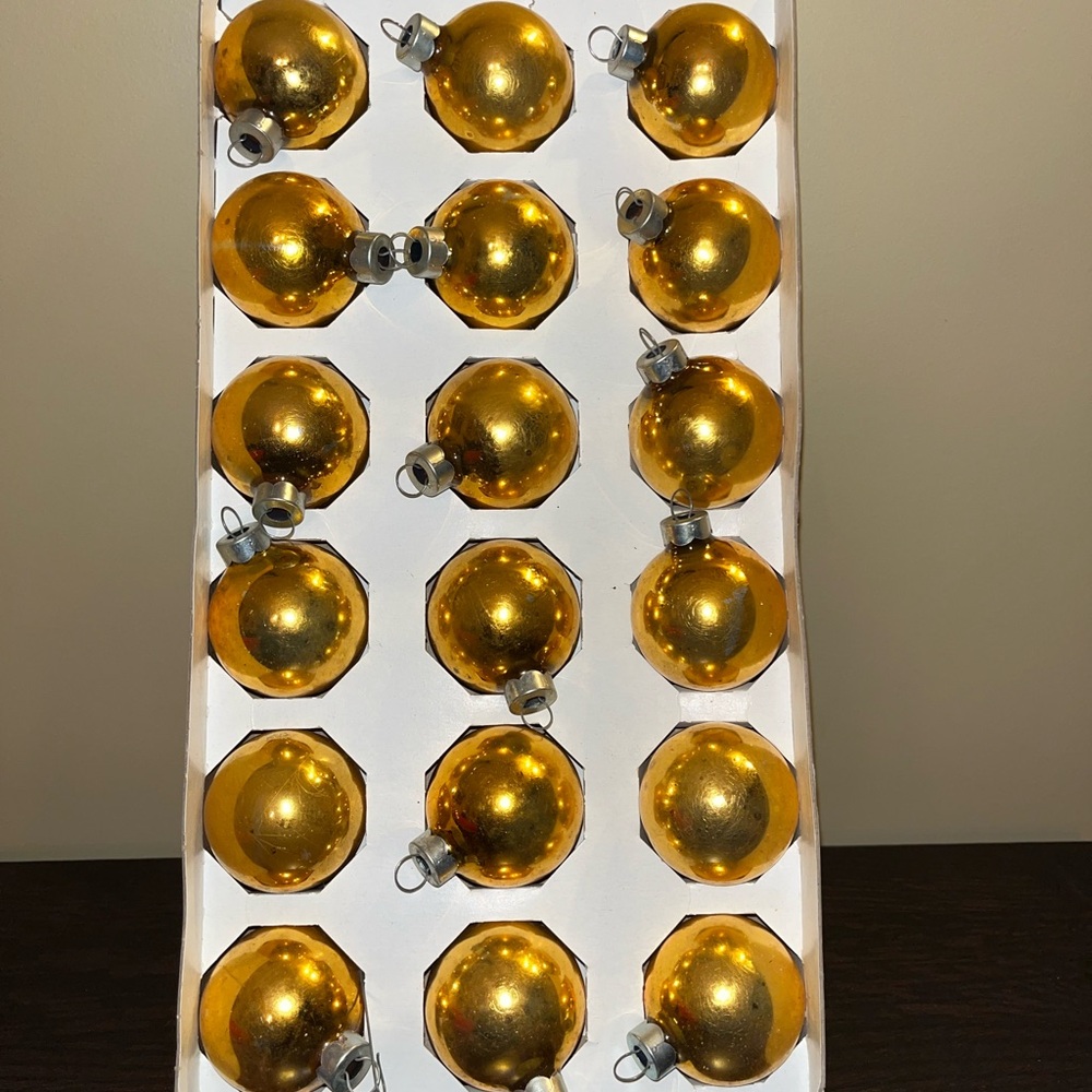 28 Blue & Gold Vintage Christmas Holly Brand Glass Ornaments Made In America - Picture 3 of 6